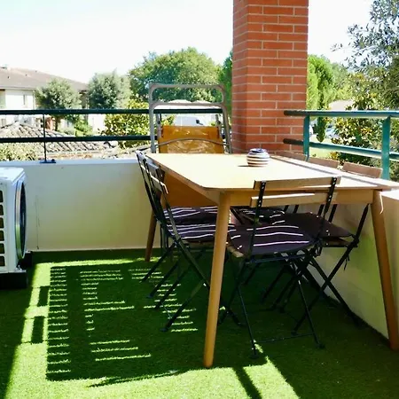 Au Country, Calme Avec Parking